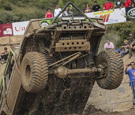 land_rover_party_2017_supertrack